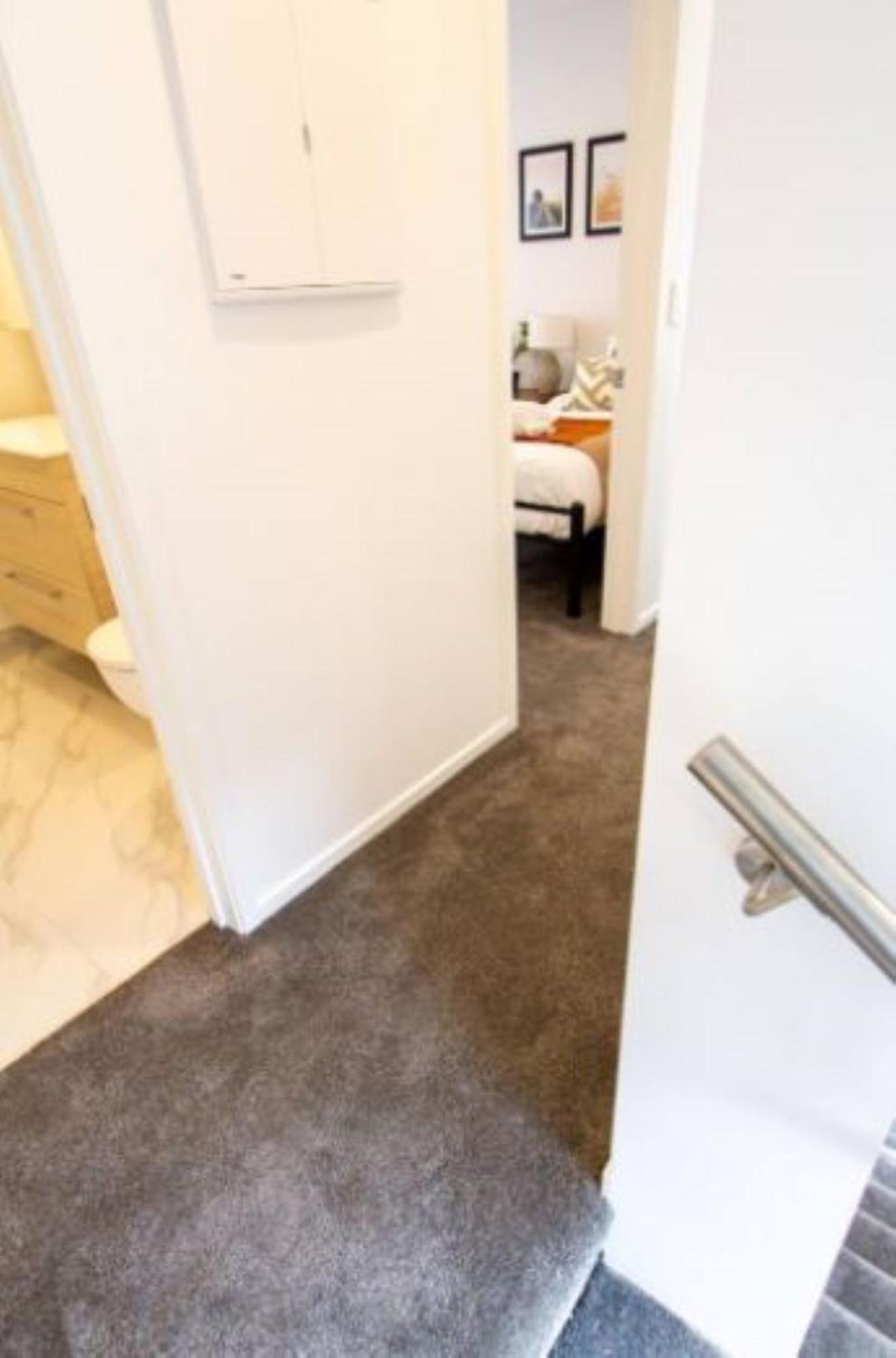 A Touch Of Luxury In Chch Cbd Apartment ไครสต์เชิร์ช ภายนอก รูปภาพ